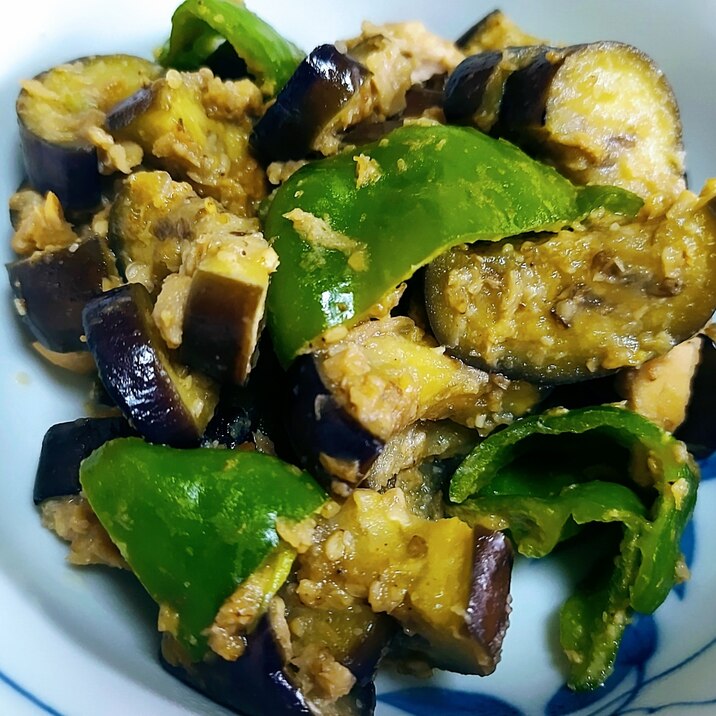 茄子とピーマンとツナの味噌炒め